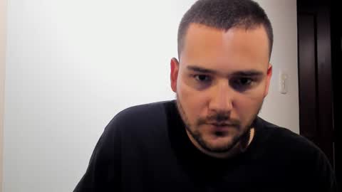 Snapshot of vito_ferrero chatting on March 2025 11:22:02 PM Vito Ferrer online show from March 2025 11:22:02 PM