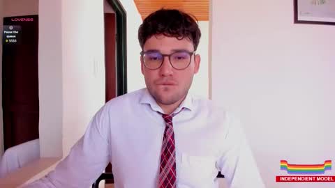 Snapshot of vito_ferrero chatting on September 2025 06:29:01 PM Vito Ferrer online show from September 2025 06:29:01 PM