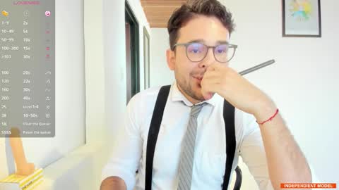 Snapshot of vito_ferrero chatting on October 2025 01:01:01 PM Vito Ferrer online show from October 2025 01:01:01 PM