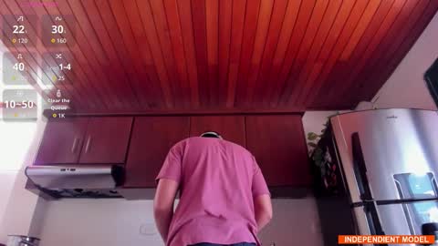 Snapshot of vito_ferrero chatting on October 2025 03:29:01 PM Vito Ferrer online show from October 2025 03:29:01 PM