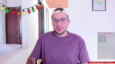 Snapshot of vito_ferrero chatting on December 2025 07:09:01 PM Vito Ferrer online show from December 2025 07:09:01 PM