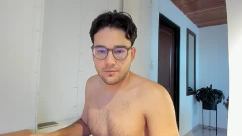 Snapshot of vito_ferrero chatting on December 2025 11:26:02 AM Vito Ferrer online show from December 2025 11:26:02 AM