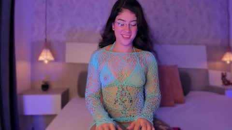 Vttoria online show from March 2026 04:34:01 PM