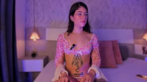 Vttoria online show from March 2026 02:34:01 PM