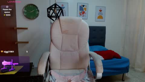 VITTORIA  online show from February 2025 01:37:01 PM