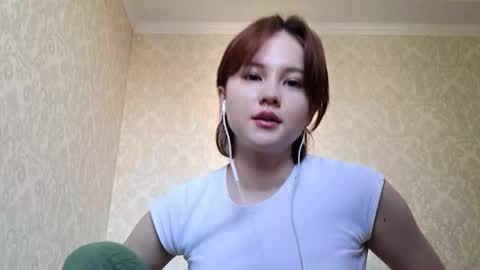 Snapshot of vivatrude chatting on February 2026 11:33:01 AM Sonya online show from February 2026 11:33:01 AM