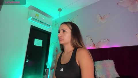 Viviana  online show from March 2026 12:28:01 AM