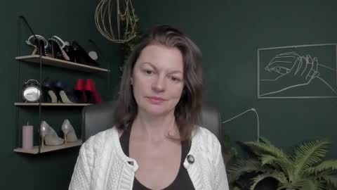 Snapshot of vivian_dream chatting on November 2025 07:40:01 AM Vivian online show from November 2025 07:40:01 AM