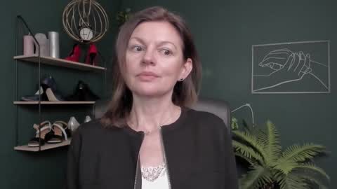 Snapshot of vivian_dream chatting on November 2025 09:10:02 AM Vivian online show from November 2025 09:10:02 AM