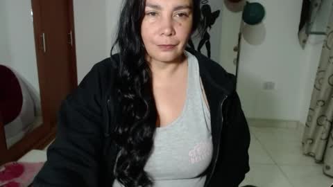 vivian_milf_paint online show from September 2025 03:32:02 AM
