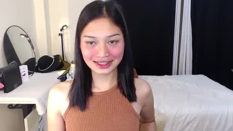 Snapshot of vivian_roberts chatting on December 2024 10:07:02 PM Vivian online show from December 2024 10:07:02 PM