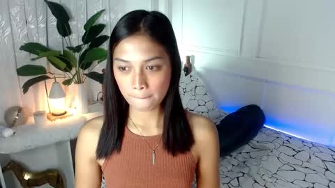 Snapshot of vivian_roberts chatting on February 2025 12:31:02 AM Vivian online show from February 2025 12:31:02 AM