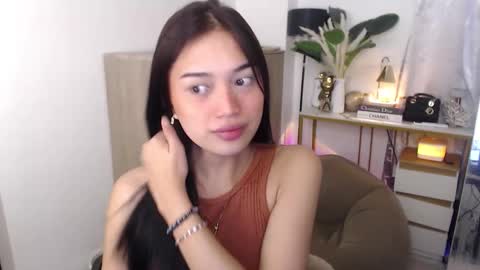 Snapshot of vivian_roberts chatting on September 2025 11:17:02 PM Vivian online show from September 2025 11:17:02 PM