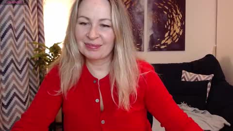 Vivian online show from October 2025 06:30:02 PM