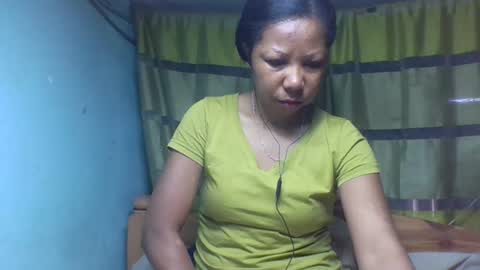 viviane0812 online show from November 2025 06:45:01 AM