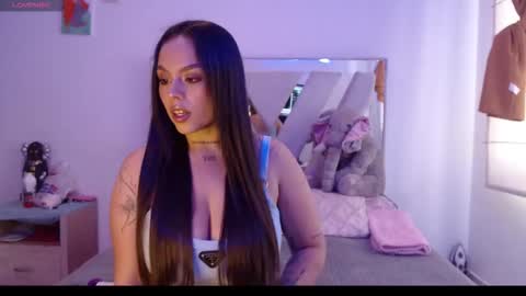 Viviana online show from October 2025 04:27:02 PM