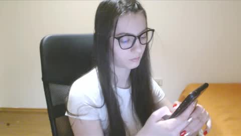 Vivian Gray online show from February 2025 06:05:02 PM