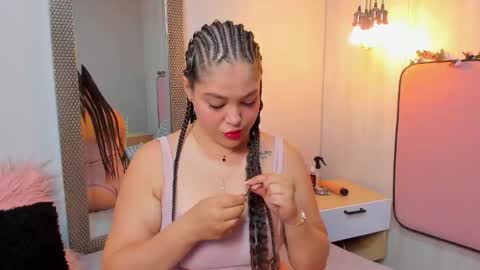 Snapshot of viviansantana chatting on September 2025 12:17:02 PM Vivian online show from September 2025 12:17:02 PM