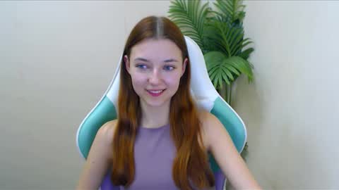 Vivien online show from December 2024 01:25:01 AM