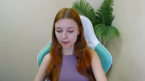 Vivien online show from March 2025 09:51:02 PM