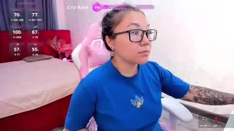 Snapshot of vivien_montclair chatting on June 2026 12:08:02 AM Vivien online show from June 2026 12:08:02 AM