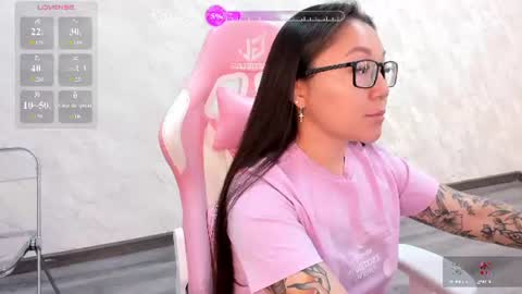 Snapshot of vivien_montclair chatting on July 2026 11:50:02 PM Vivien online show from July 2026 11:50:02 PM