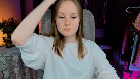 Vivien online show from January 2025 01:09:02 PM