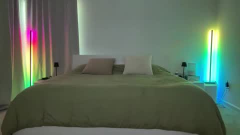 Snapshot of vivienne_online chatting on November 2025 05:23:01 PM vivienne online online show from November 2025 05:23:01 PM