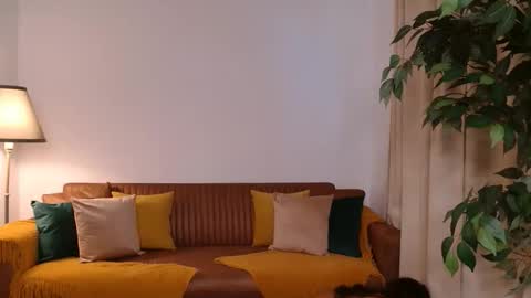 Snapshot of vivienneclement chatting on September 2025 03:55:01 PM Vivienne online show from September 2025 03:55:01 PM