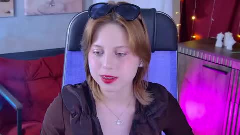 Vivienne  online show from June 2026 12:42:02 PM
