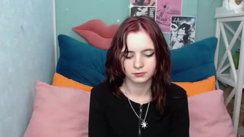 Snapshot of viviennero chatting on November 2025 05:57:01 PM Mary online show from November 2025 05:57:01 PM