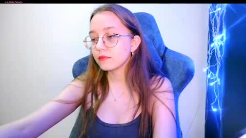 Snapshot of vivivivikkie chatting on June 2026 09:07:02 PM vivivivikkie online show from June 2026 09:07:02 PM