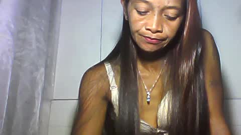 Snapshot of vixen_lina chatting on June 2026 05:30:02 PM vixen_lina online show from June 2026 05:30:02 PM