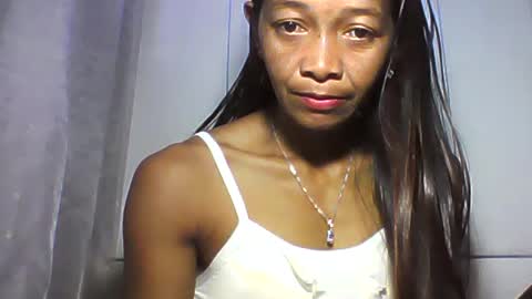 Snapshot of vixen_lina chatting on July 2026 04:29:01 AM vixen_lina online show from July 2026 04:29:01 AM