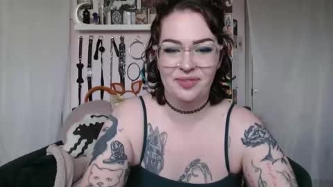 Snapshot of vixinvvitch chatting on October 2025 06:31:02 PM VIXIN online show from October 2025 06:31:02 PM