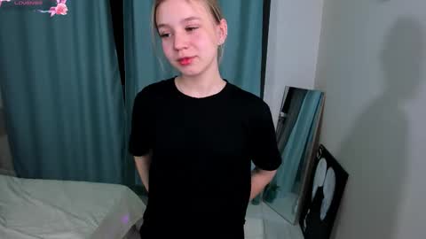 Mila online show from March 2026 08:12:02 PM