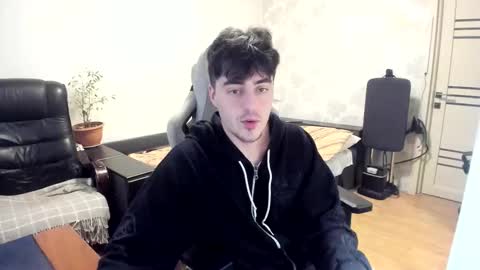 Snapshot of vlad1605 chatting on November 2025 10:26:02 AM Martin online show from November 2025 10:26:02 AM