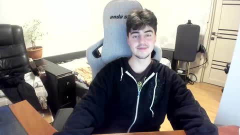 Snapshot of vlad1605 chatting on November 2025 01:08:02 AM Martin online show from November 2025 01:08:02 AM