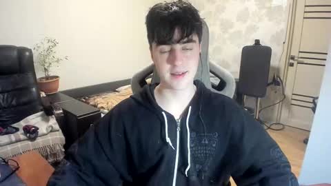 Snapshot of vlad1605 chatting on December 2025 01:33:02 AM Martin online show from December 2025 01:33:02 AM