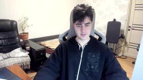 Snapshot of vlad1605 chatting on December 2025 11:08:02 AM Martin online show from December 2025 11:08:02 AM