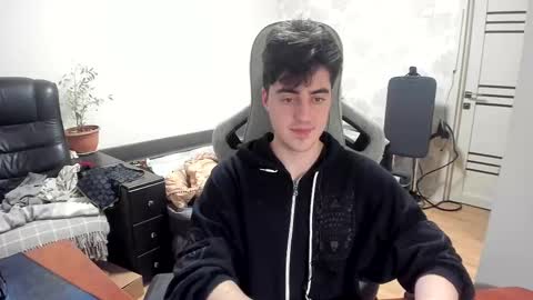 Snapshot of vlad1605 chatting on December 2025 01:58:01 AM Martin online show from December 2025 01:58:01 AM