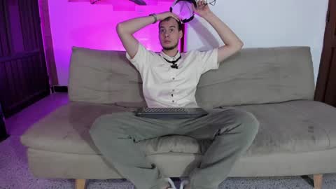 Vlad online show from March 2026 03:33:02 AM