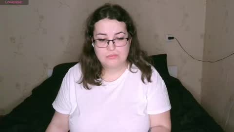 Snapshot of vladacandy chatting on December 2024 07:54:01 PM VladaCandy online show from December 2024 07:54:01 PM