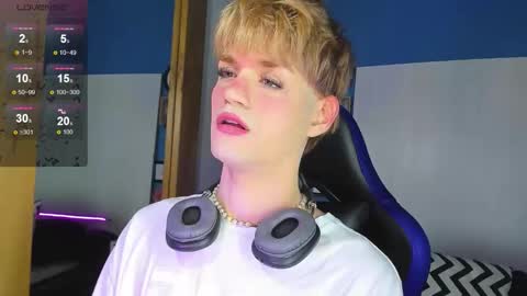 Vlad  online show from October 2025 02:16:01 PM