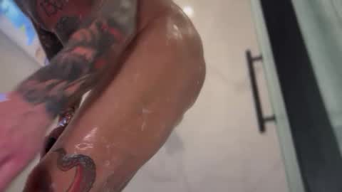 Snapshot of vonbixxx chatting on February 2025 07:45:01 AM Von B online show from February 2025 07:45:01 AM