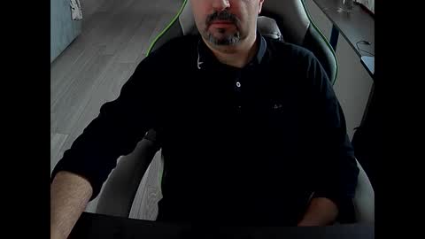 Snapshot of vonele chatting on January 2025 08:24:01 AM Vonn online show from January 2025 08:24:01 AM