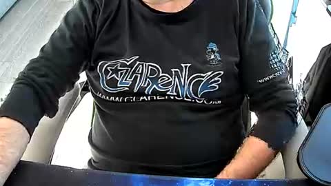 Snapshot of vonele chatting on October 2025 01:23:04 PM Vonn online show from October 2025 01:23:04 PM