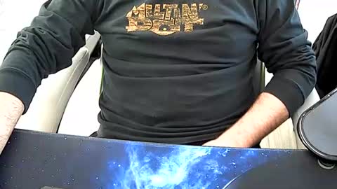 Snapshot of vonele chatting on November 2025 08:36:02 AM Vonn online show from November 2025 08:36:02 AM