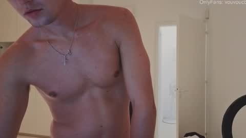 Snapshot of vouvoucouple chatting on October 2025 07:12:02 PM Tim online show from October 2025 07:12:02 PM