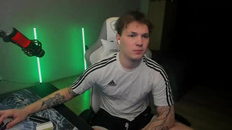 Snapshot of vova_belkin_ chatting on May 2026 06:04:02 PM vova online show from May 2026 06:04:02 PM